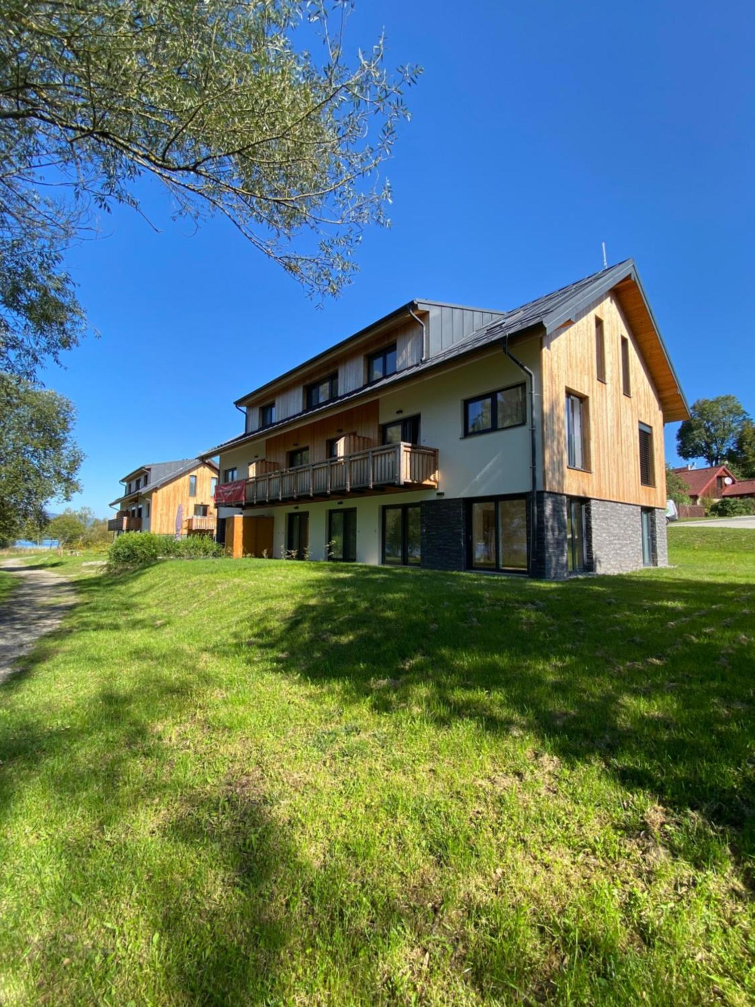 Apartman Na Brehu Lipna Černá v Pošumaví Exterior foto